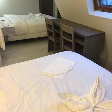Pax Hotel